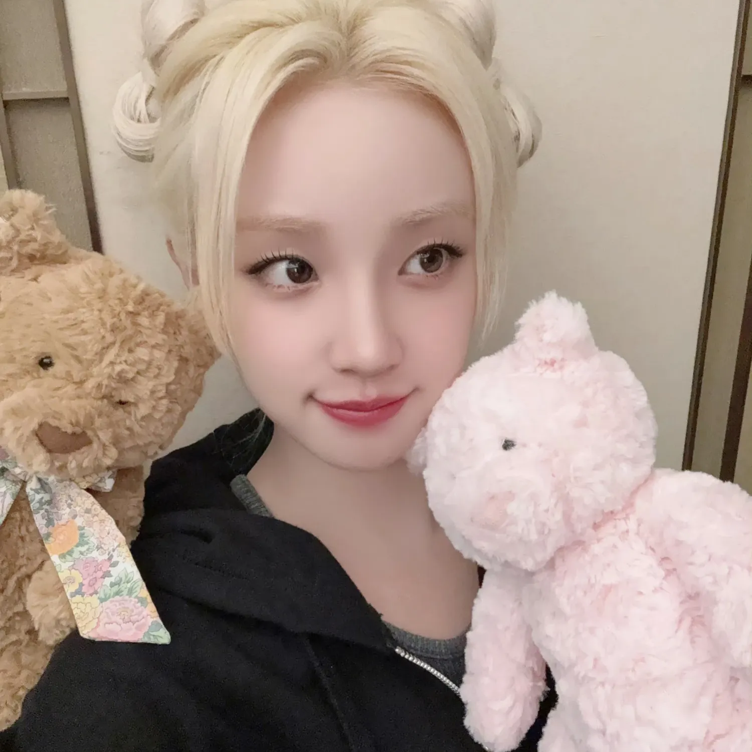 A moment captured by Yuqi (i-dle)'s fan