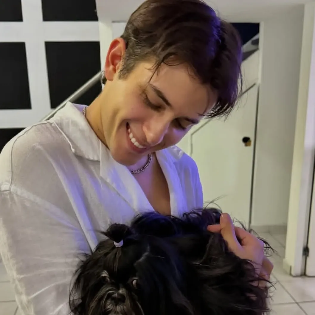 K-POP posts beloved by 알레한드로 (SANTOS BRAVOS) fans