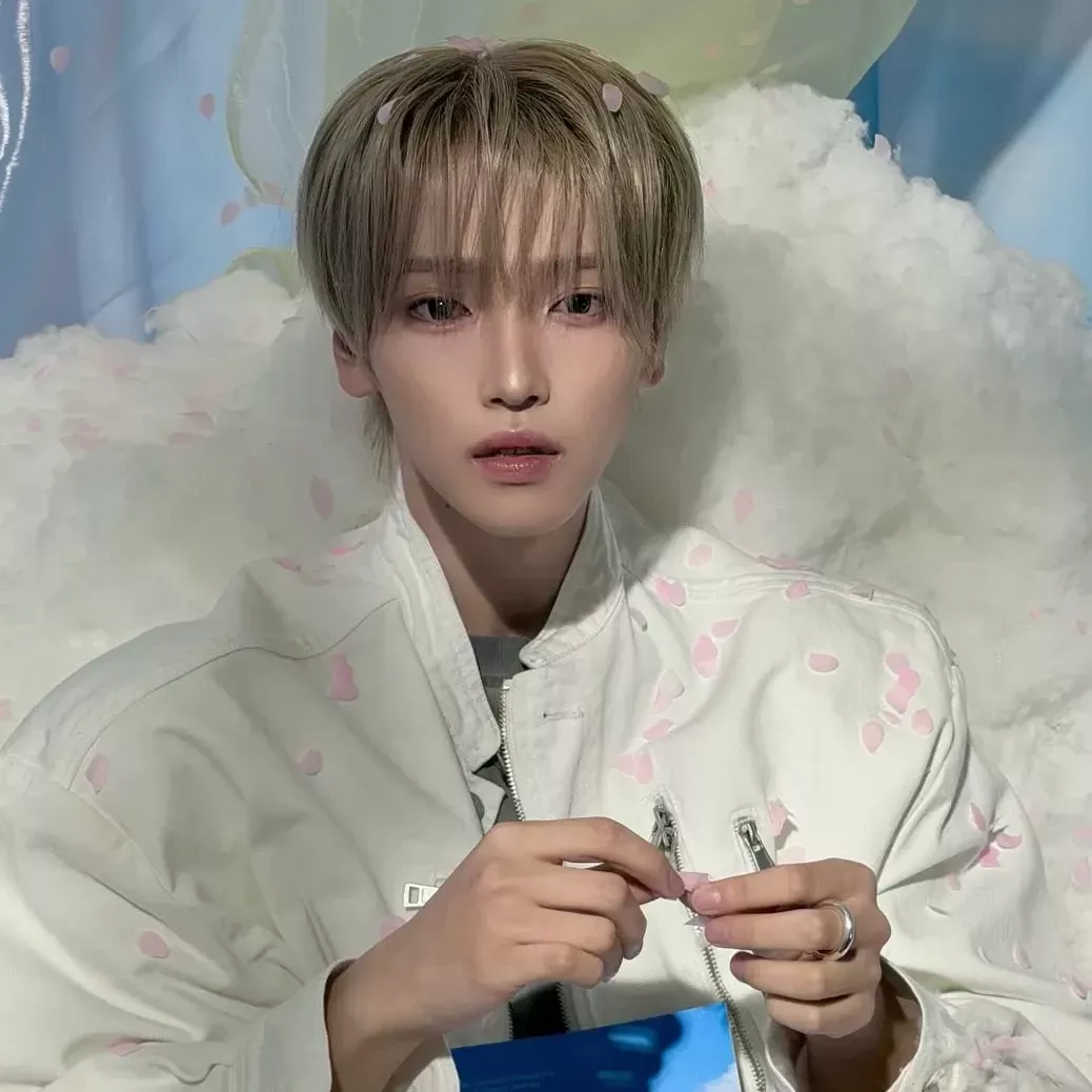 Recent activity shot of Jang Haneum