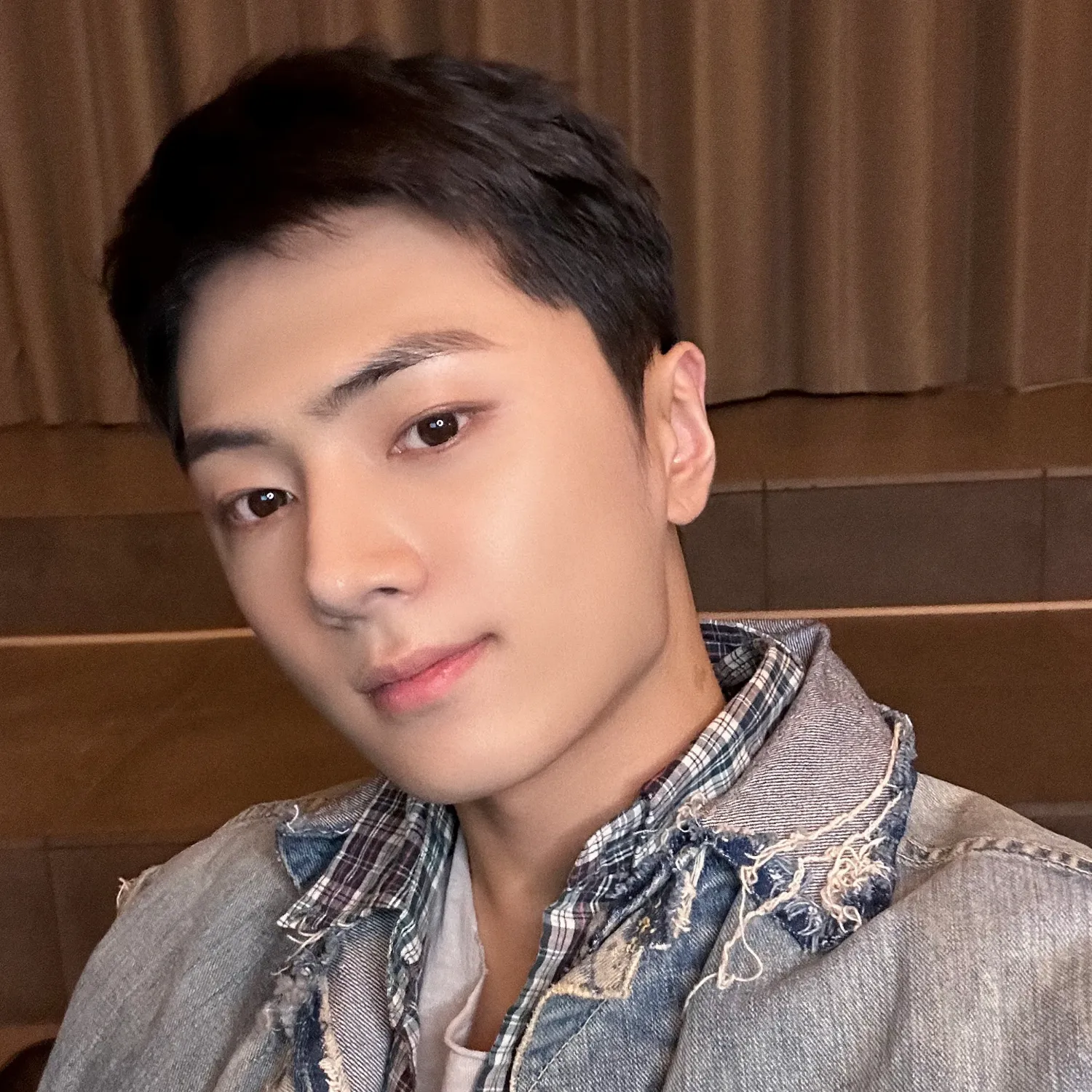 제이 (ENHYPEN)의 최신 사진