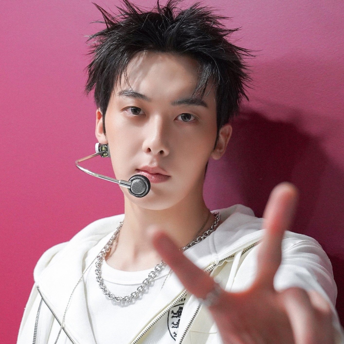 Behind-the-scenes cut of Sanha (ASTRO)