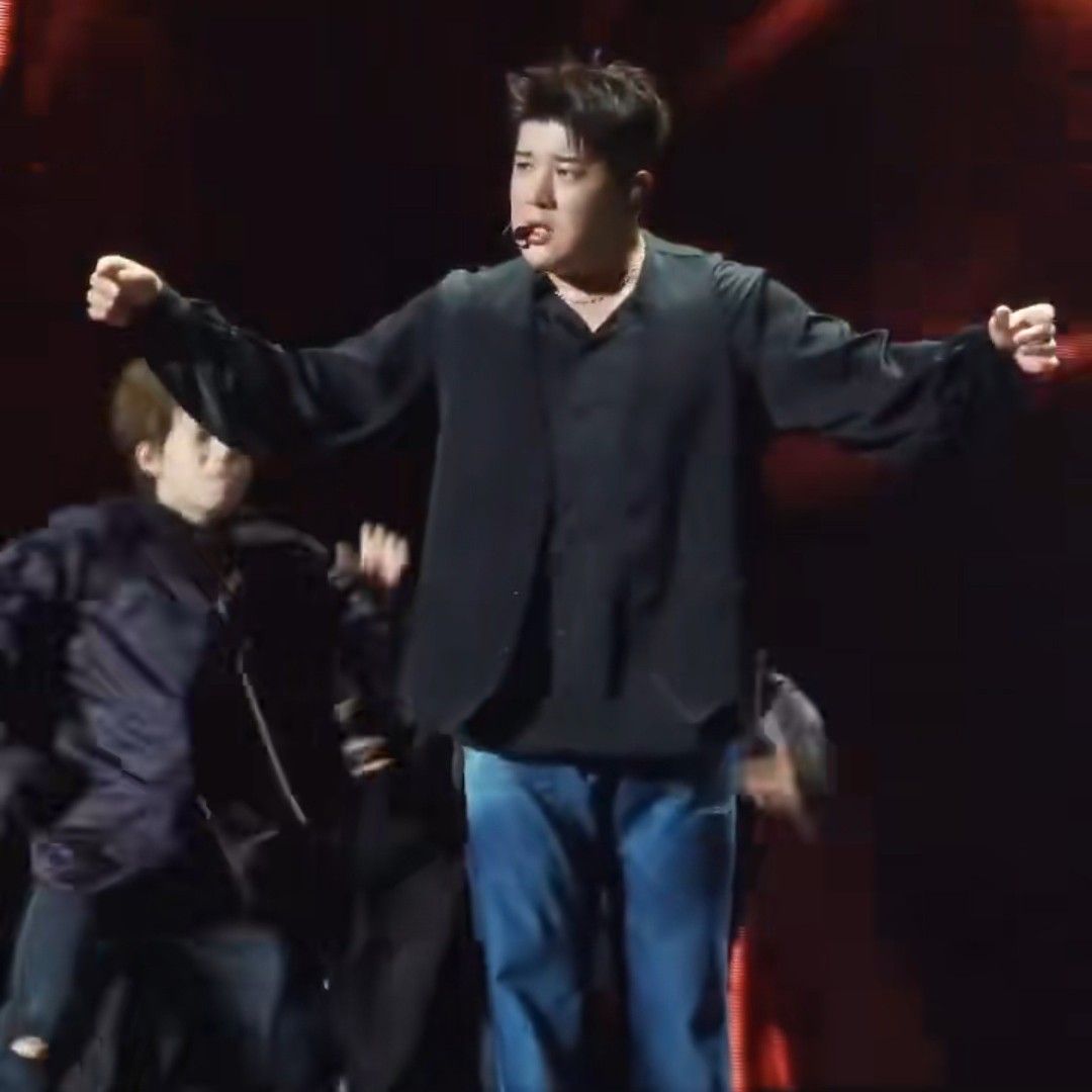 Behind-the-scenes cut of Shindong (Super Junior)