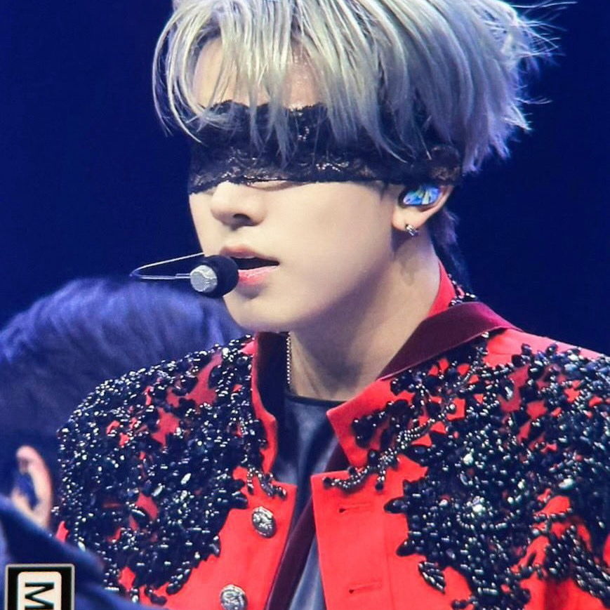 Latest photo of Heeseung