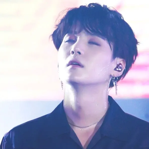 Momen yang diabadikan oleh penggemar SUGA (BTS)