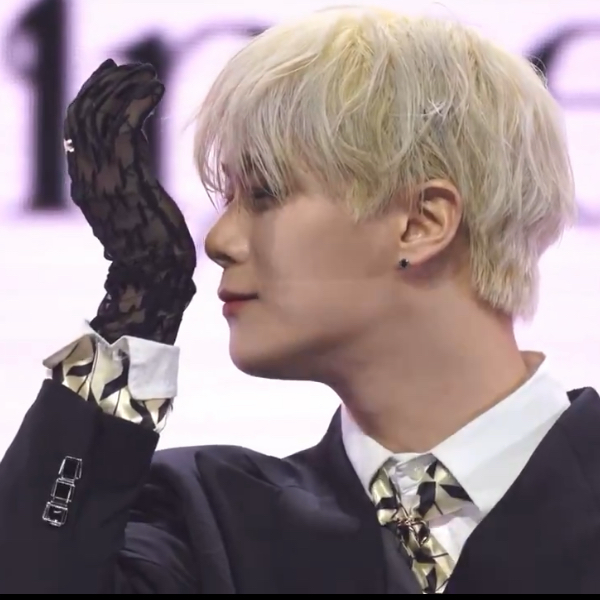 Latest photo of Moonbin (ASTRO)