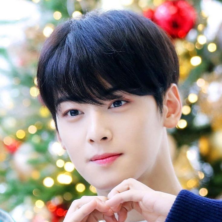 Recent activity shot of Eunwoo (ASTRO)