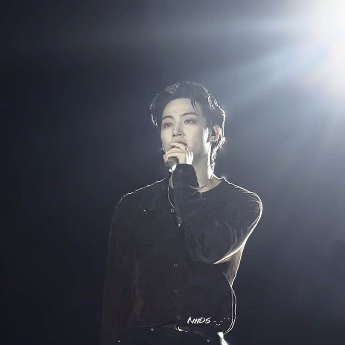 Behind-the-scenes cut of JAY B (GOT7)