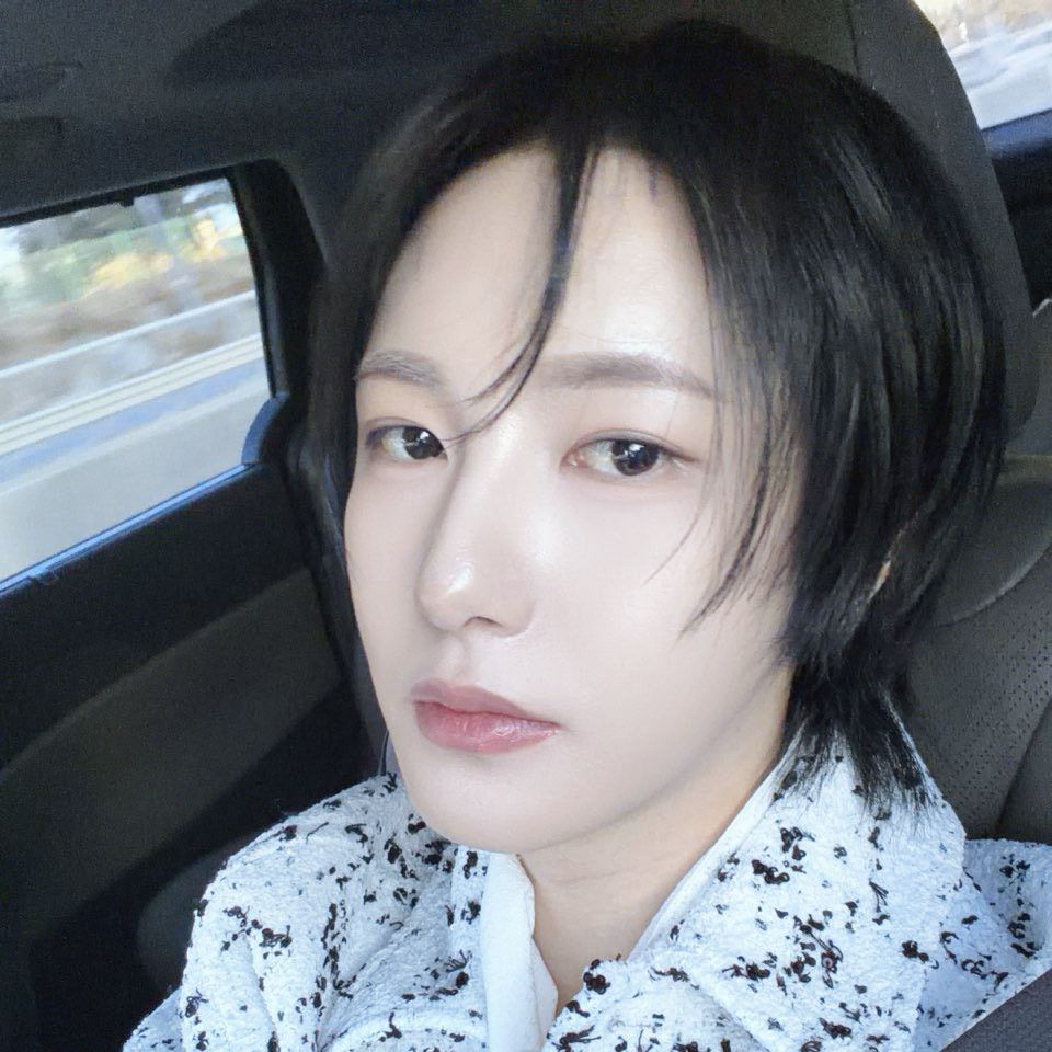 런쥔 (NCT DREAM) 최근 활동샷