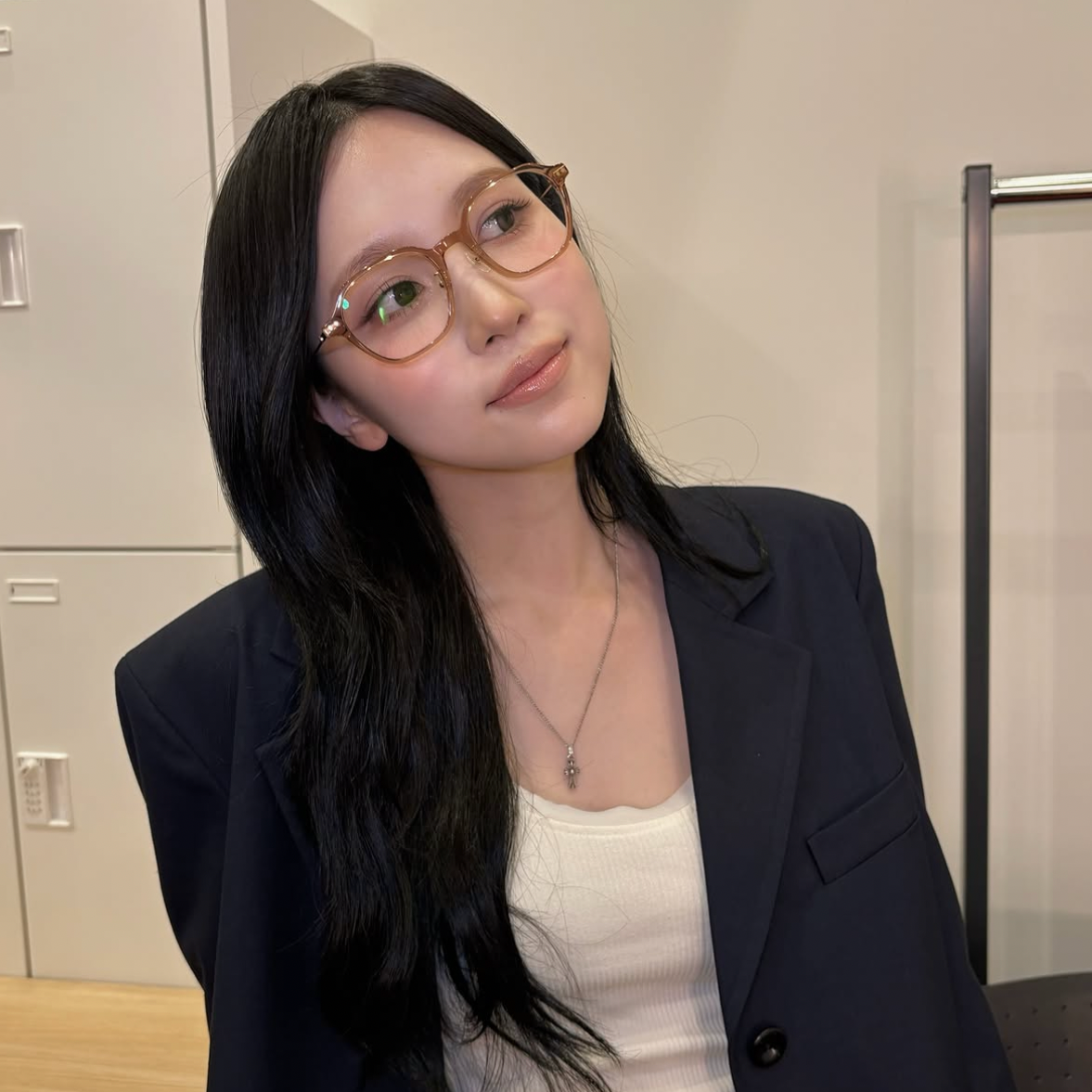 Potret di balik layar Mina (TWICE)