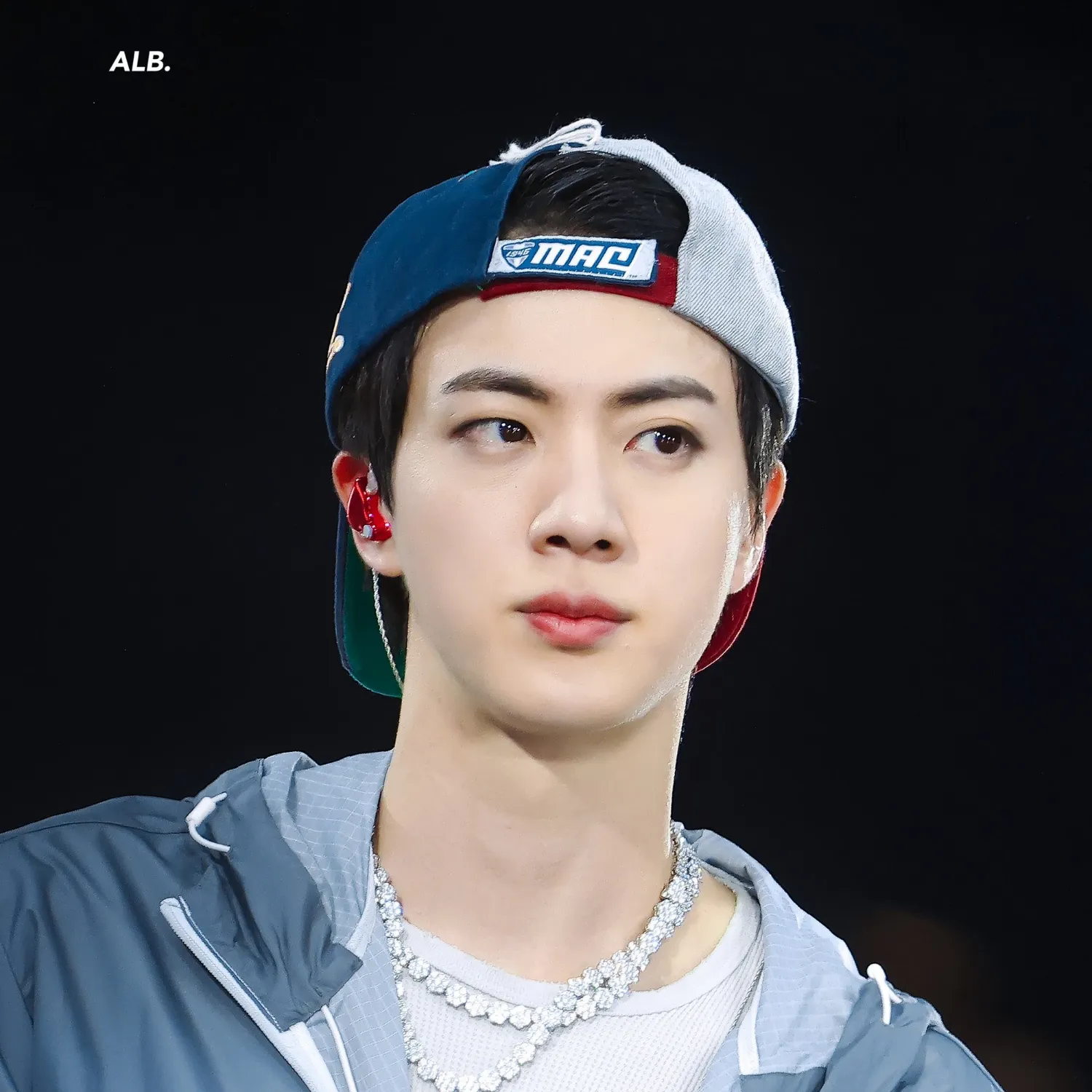Potret di balik layar Jin (BTS)