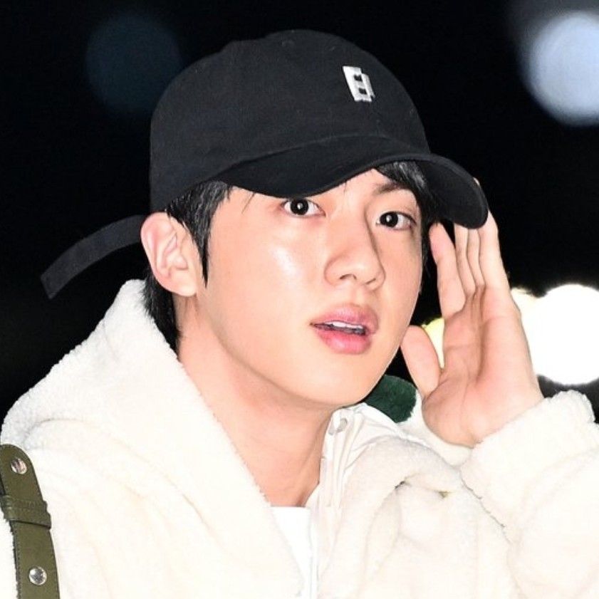 Potret di balik layar Jin (BTS)