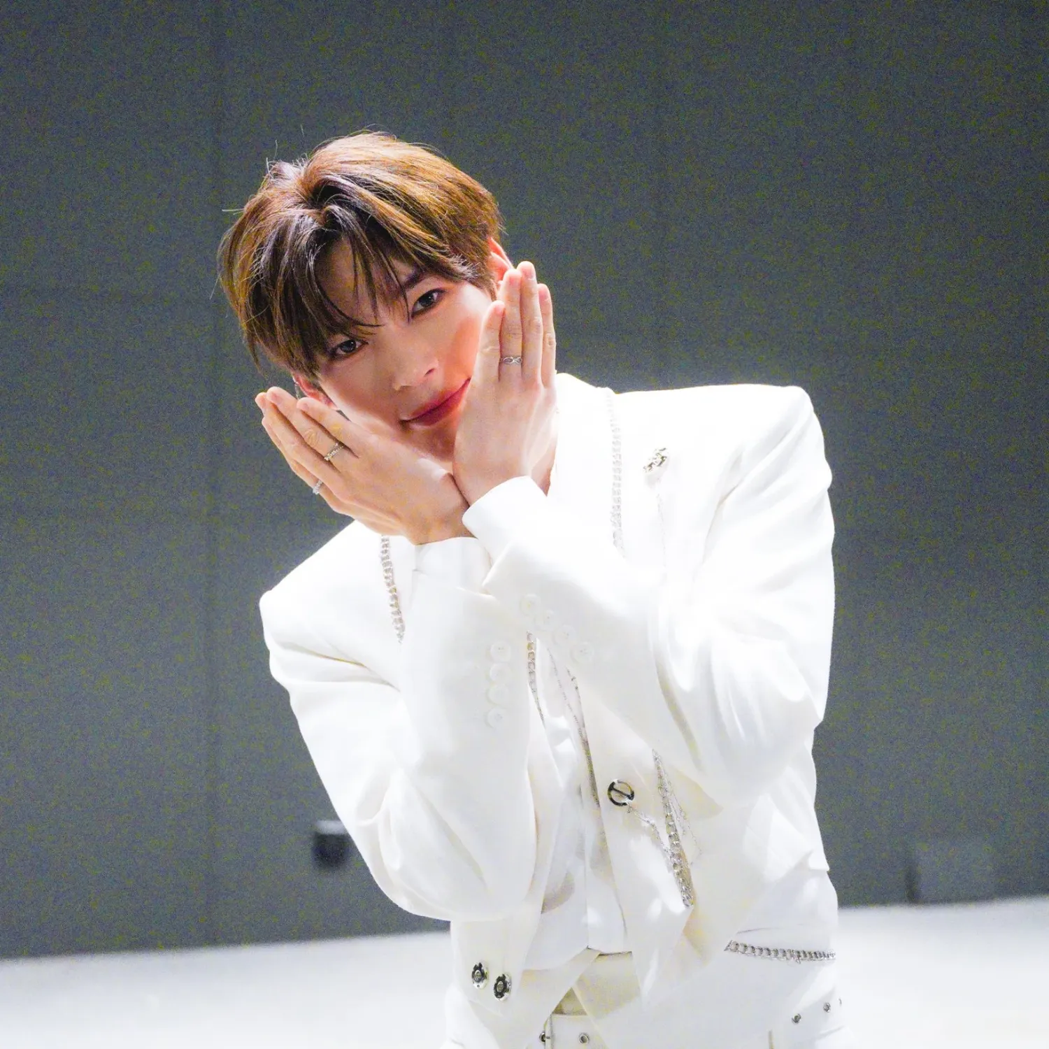 A moment captured by Sung Hanbin (ZEROBASEONE)'s fan