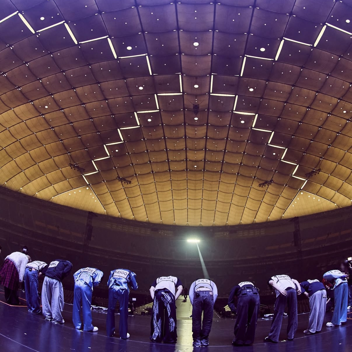 Behind-the-scenes cut of JO1