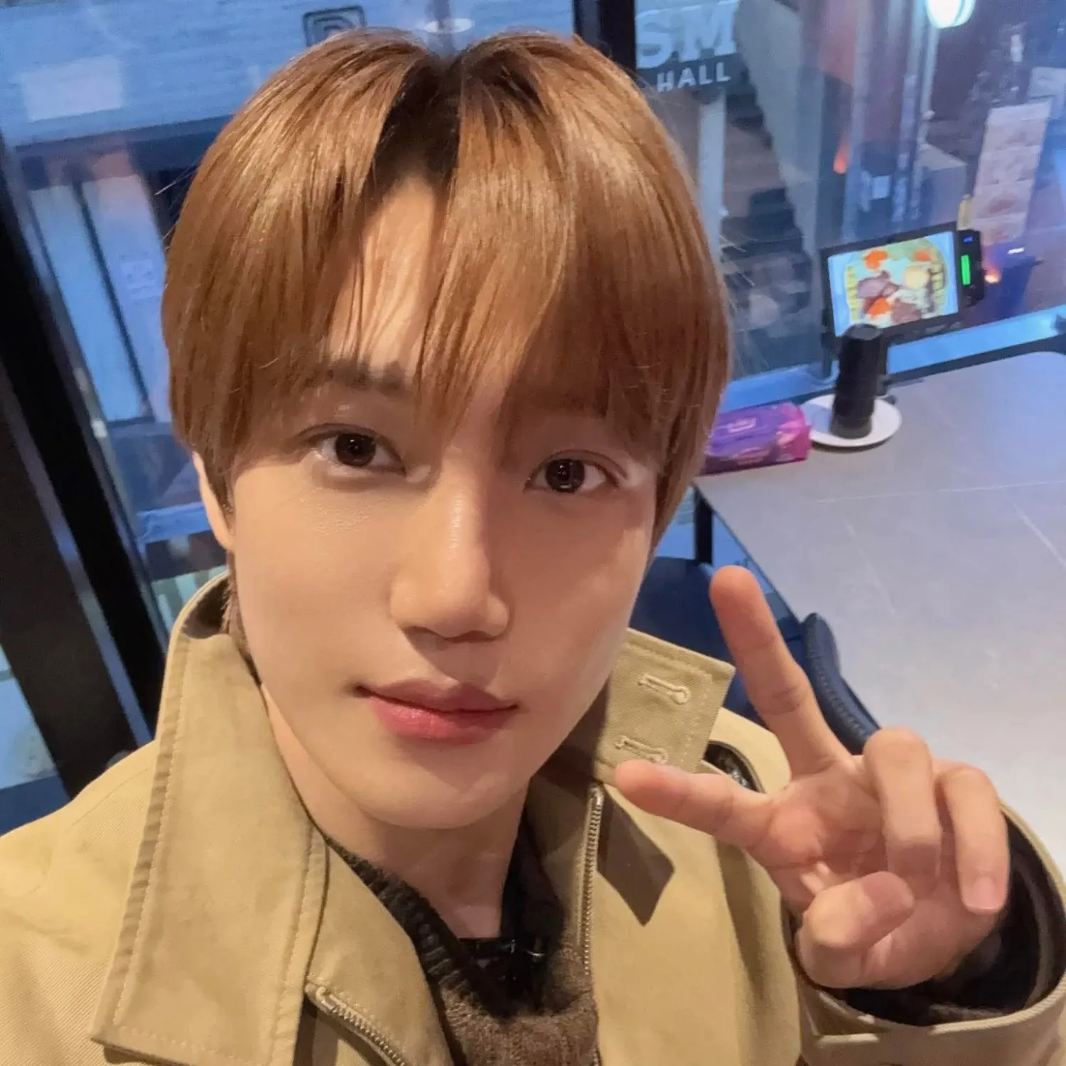 Potret di balik layar Kai (EXO)