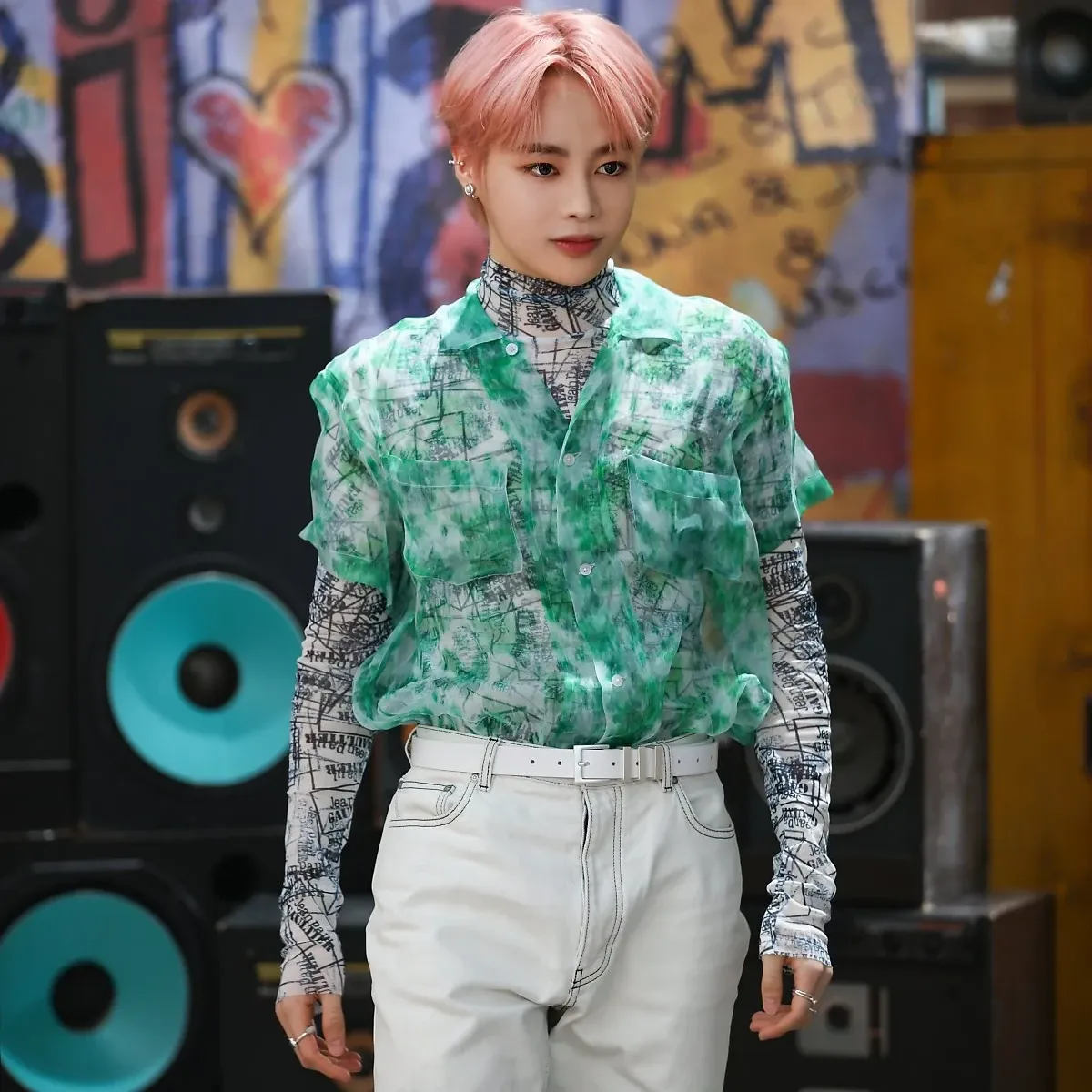 Behind-the-scenes cut of Hanbin (TEMPEST)