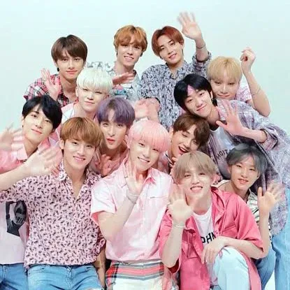 Momen yang diabadikan oleh penggemar SEVENTEEN