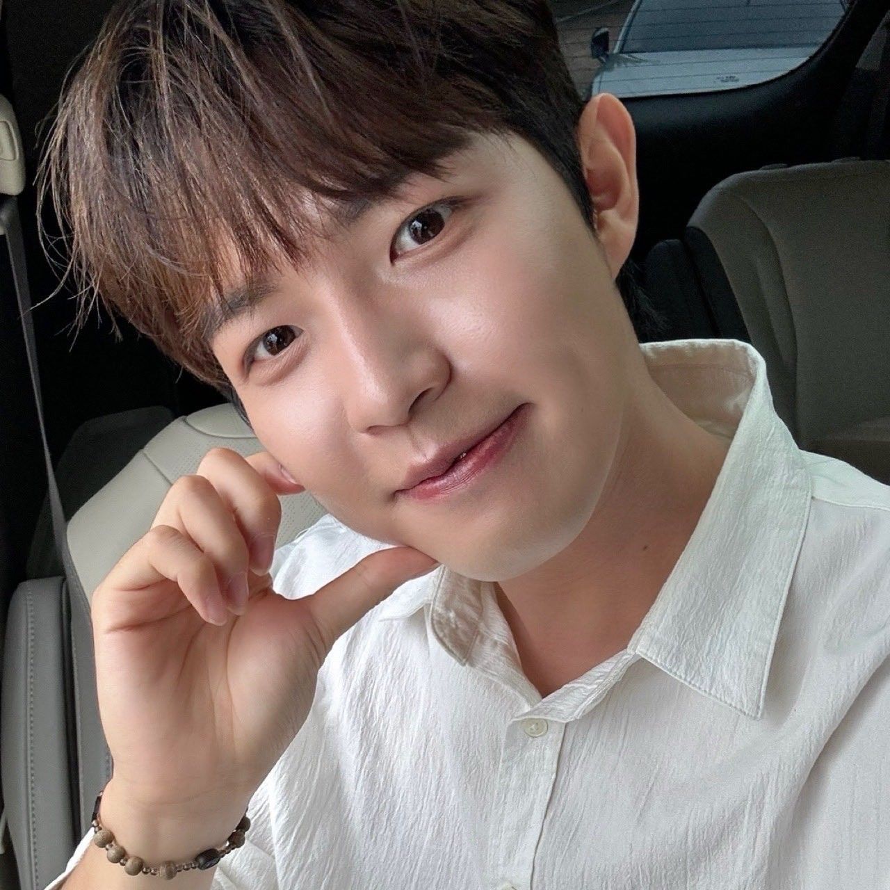 Behind-the-scenes cut of Kim Jaehwan