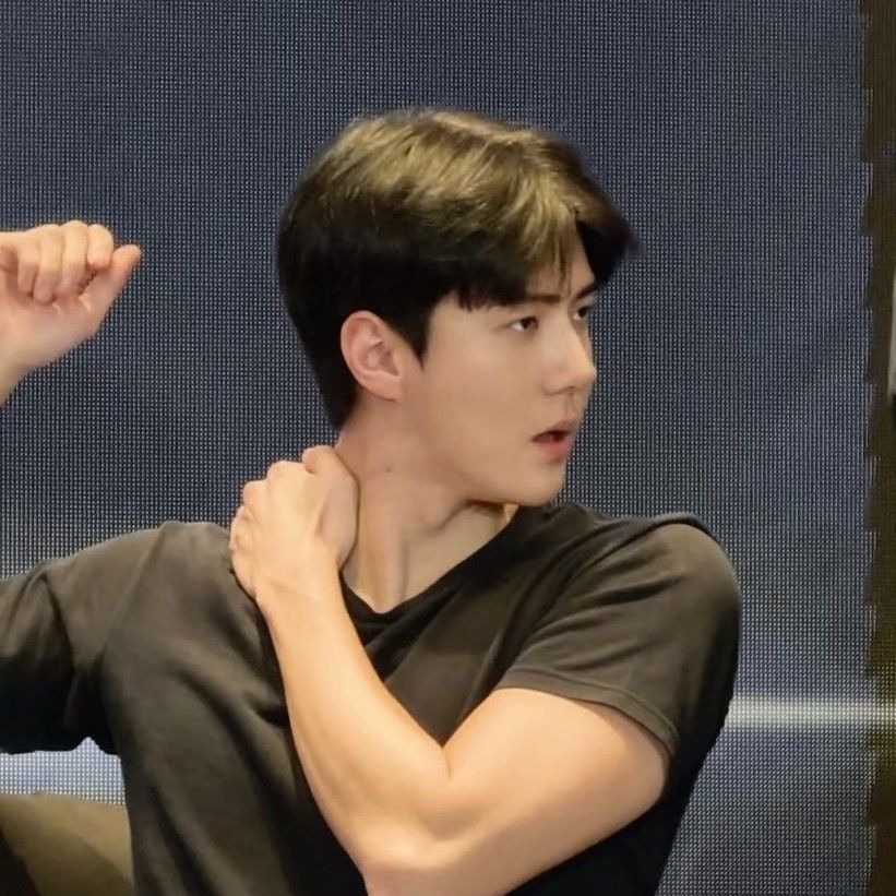 세훈 (EXO)의 비하인드 컷