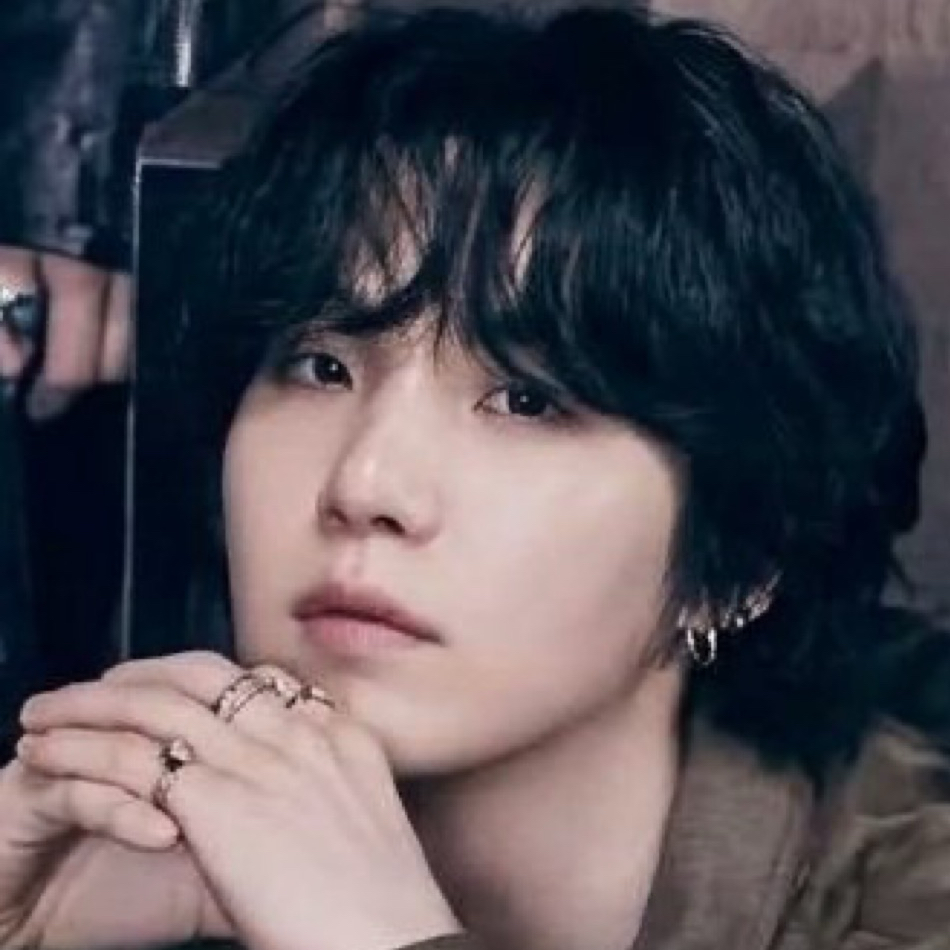 SUGA (BTS)の最新写真