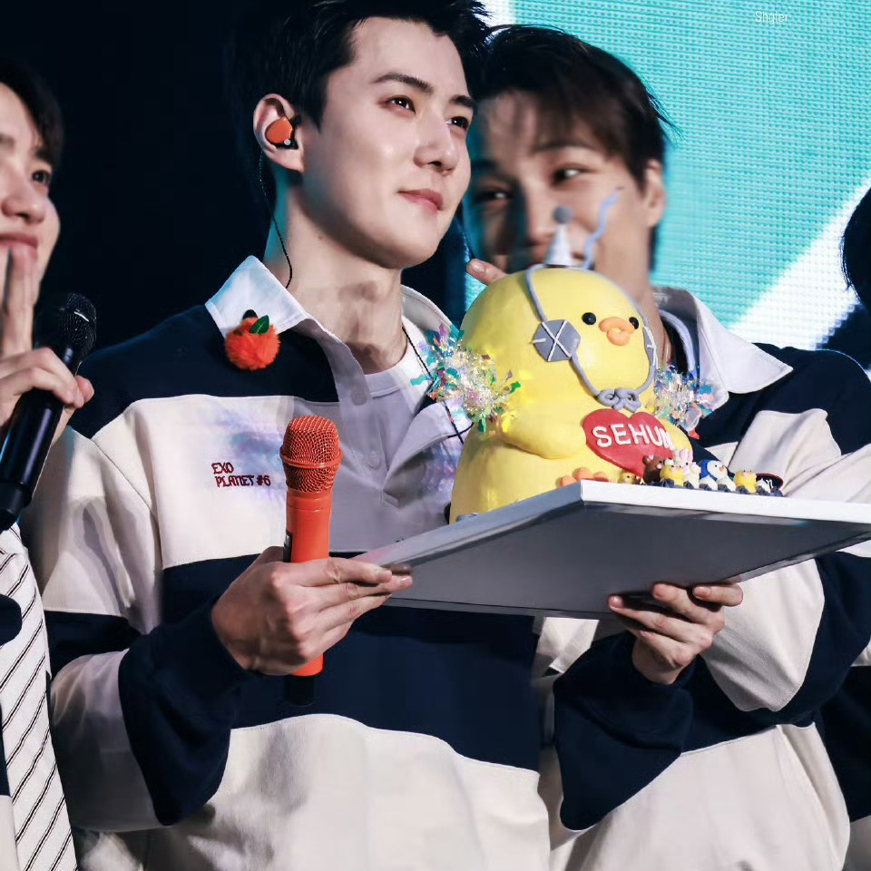 세훈 (EXO)의 최신 사진