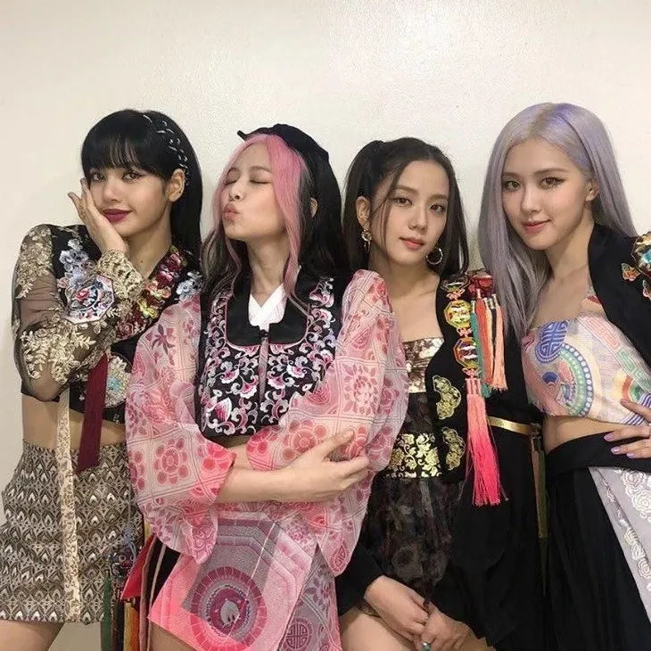 제니 (BLACKPINK) 최근 활동샷