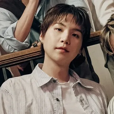 Potret di balik layar SUGA (BTS)