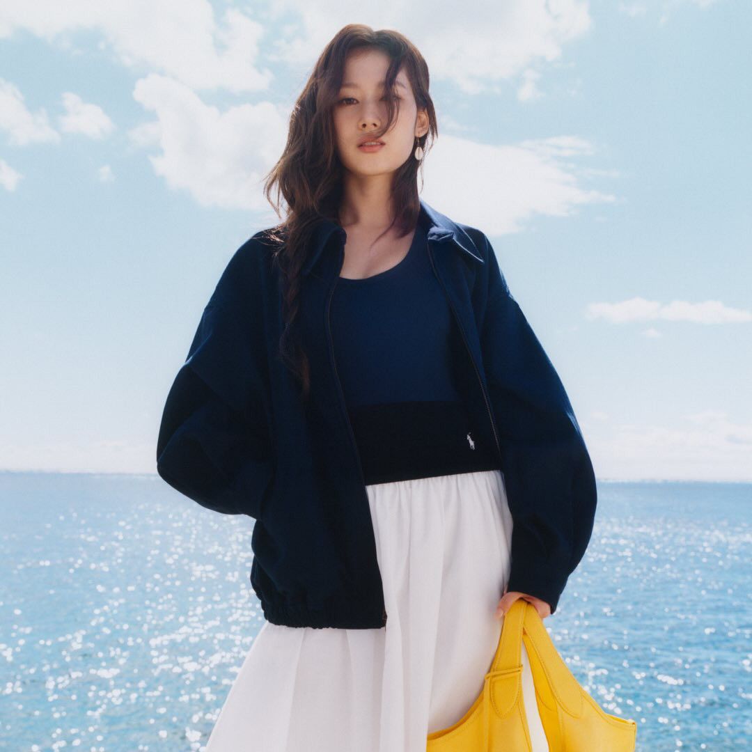 Recent activity shot of Sana (TWICE)