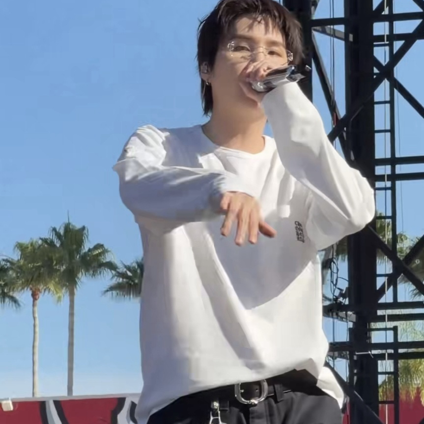 Momen yang diabadikan oleh penggemar SUGA (BTS)