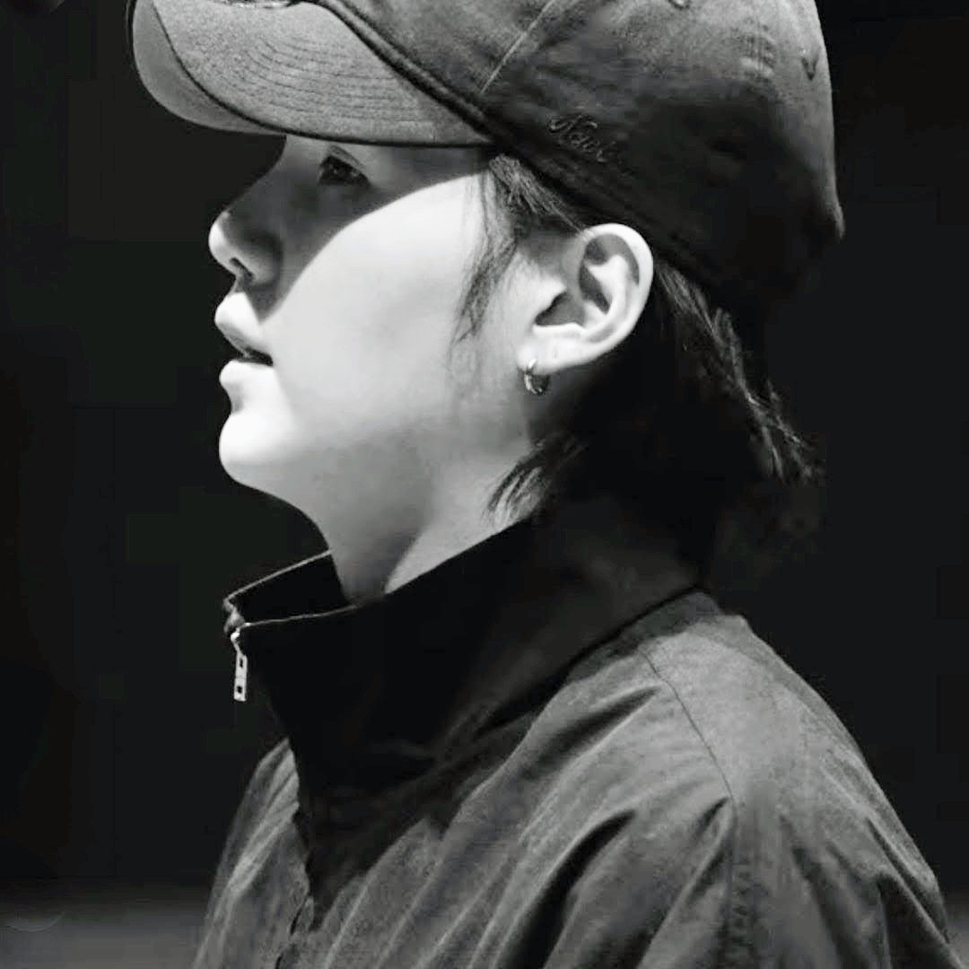 Potret di balik layar SUGA (BTS)