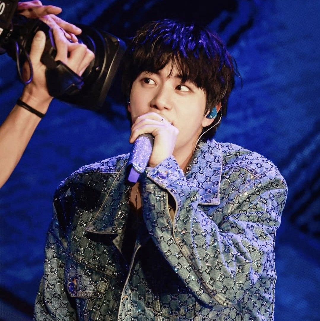 Potret di balik layar Jin (BTS)