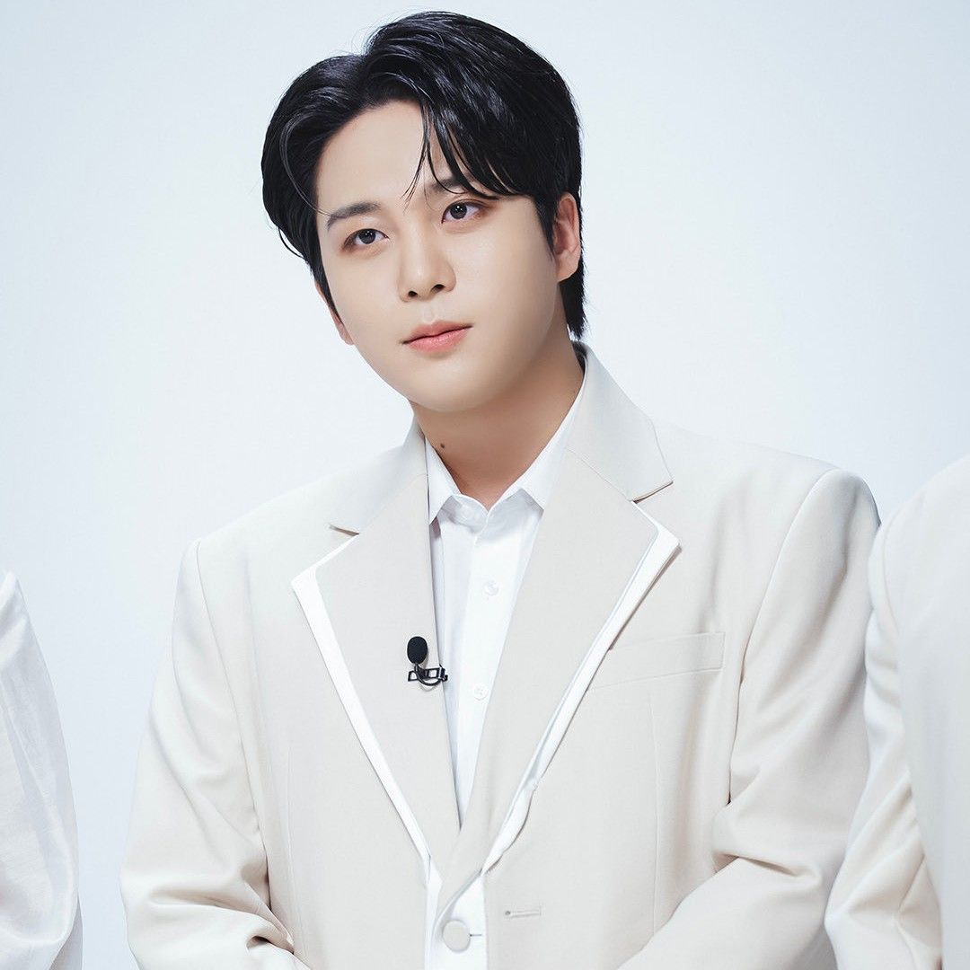 Behind-the-scenes cut of ATEEZ