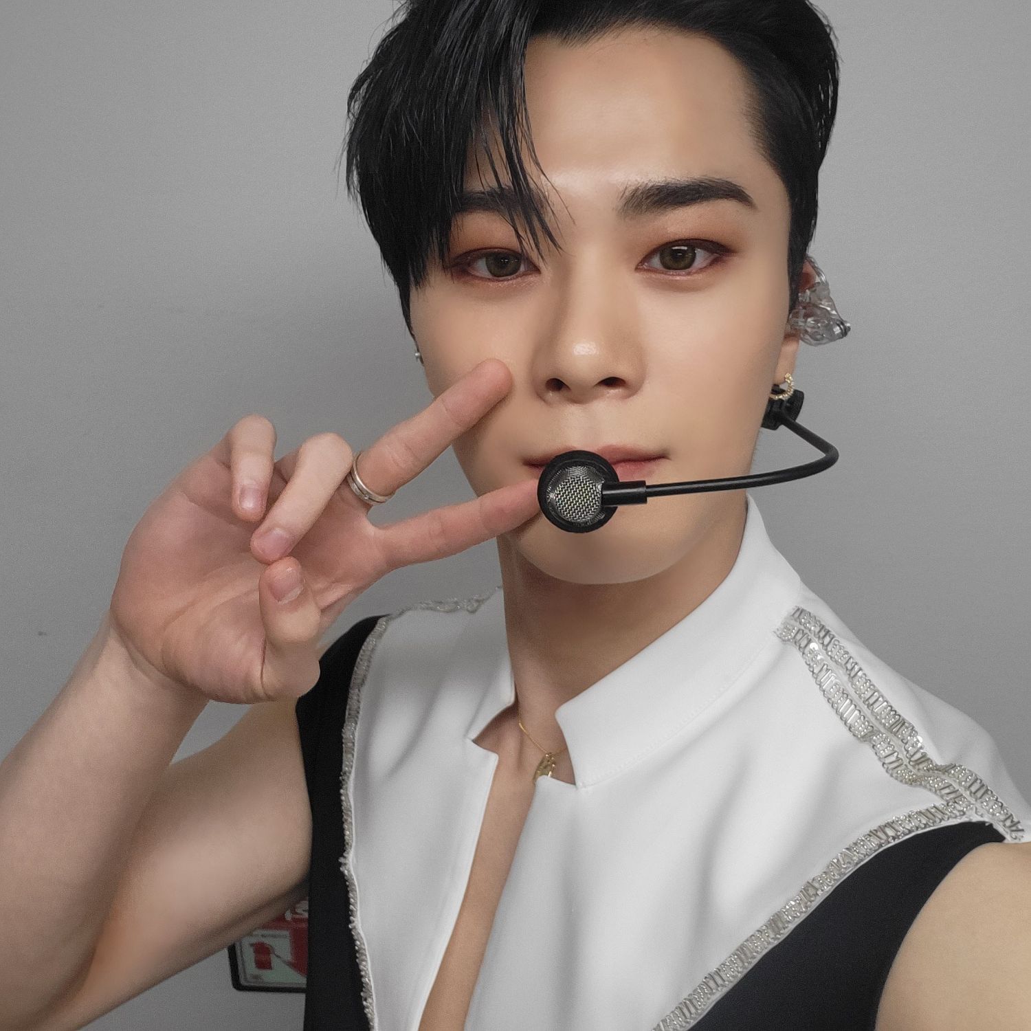 Latest photo of Moonbin (ASTRO)