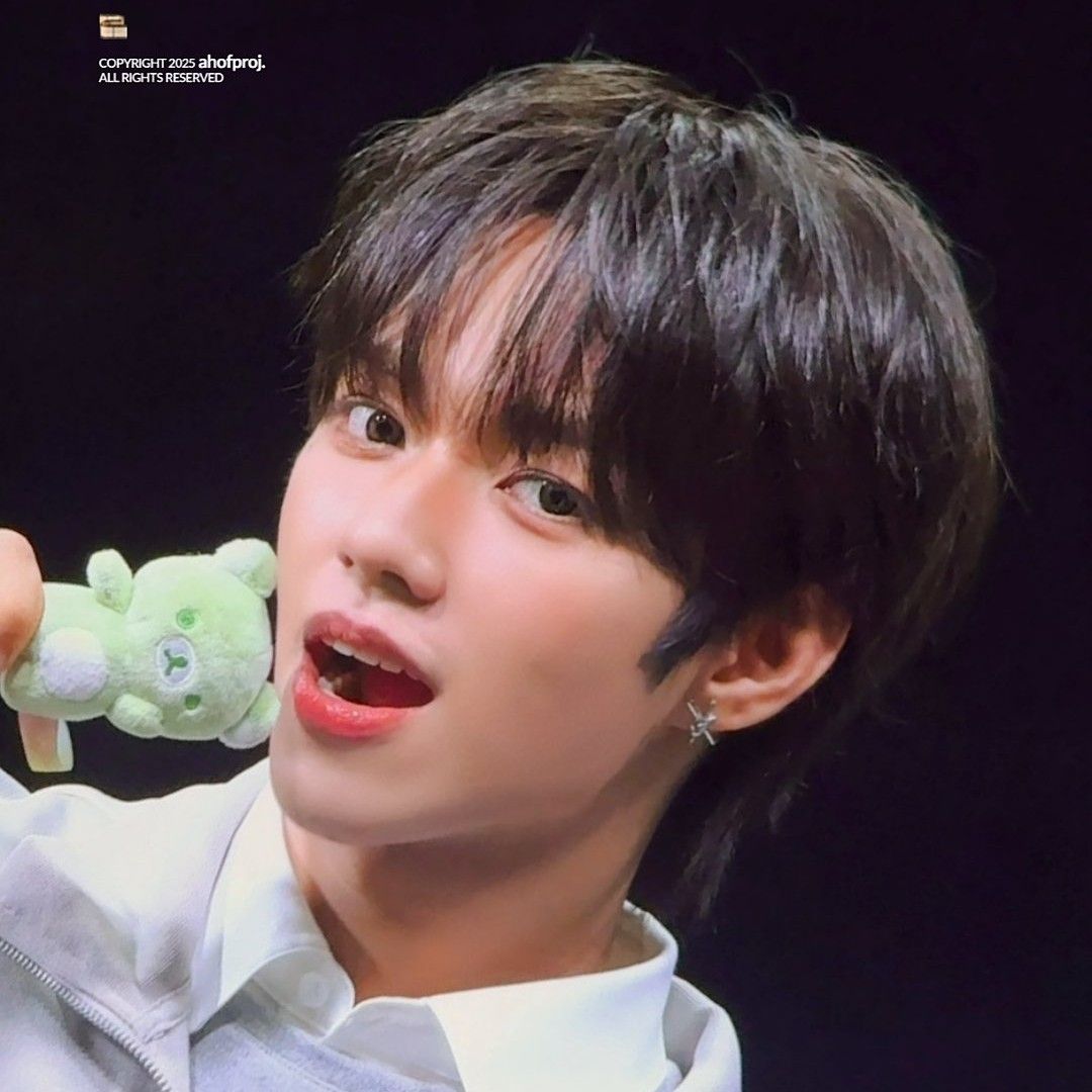 Latest photo of JL (AHOF)