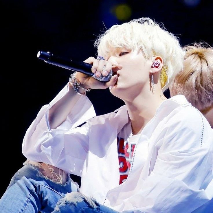 A moment captured by SUGA (BTS)'s fan