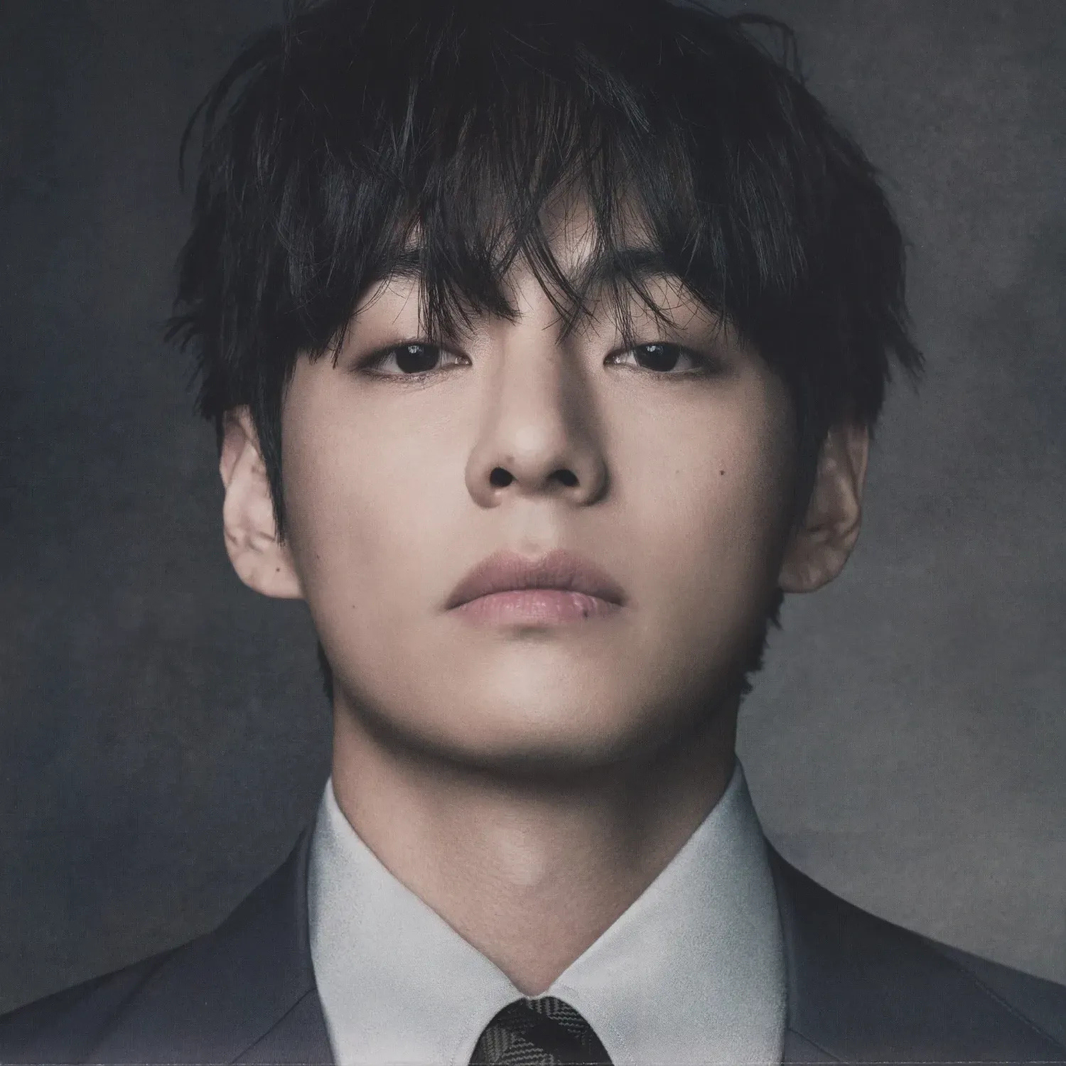 Recent activity shot of V (BTS)