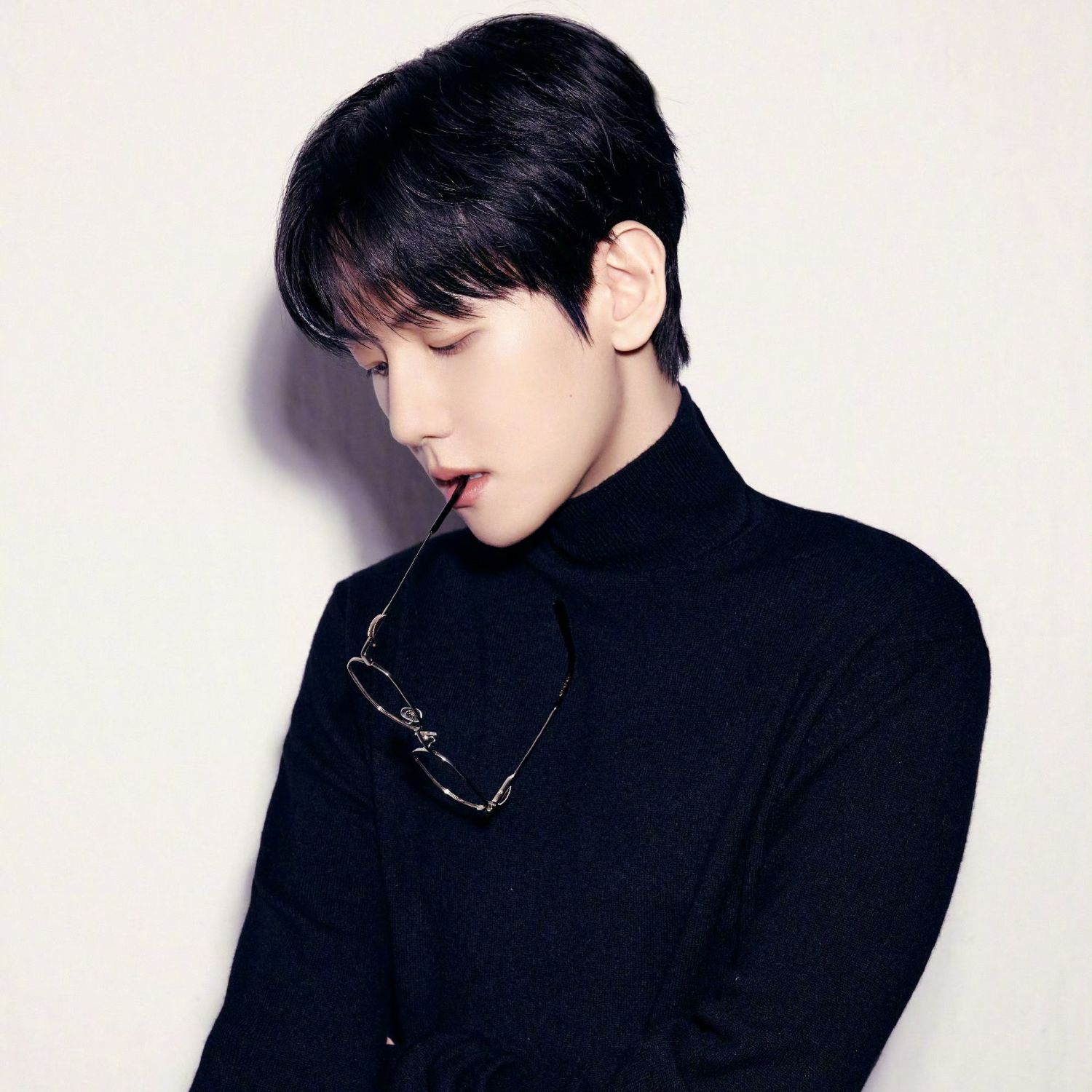 백현 (EXO)의 최신 사진
