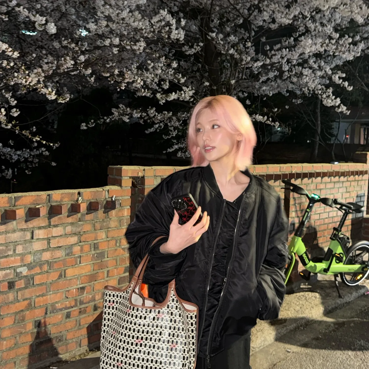 Recent activity shot of Yeji (ITZY)