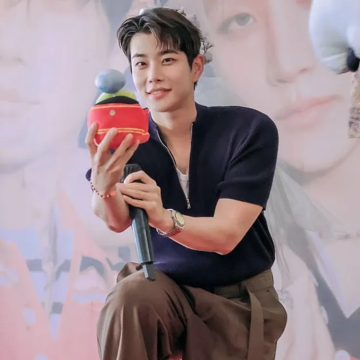 Recent activity shot of MJ (ASTRO)