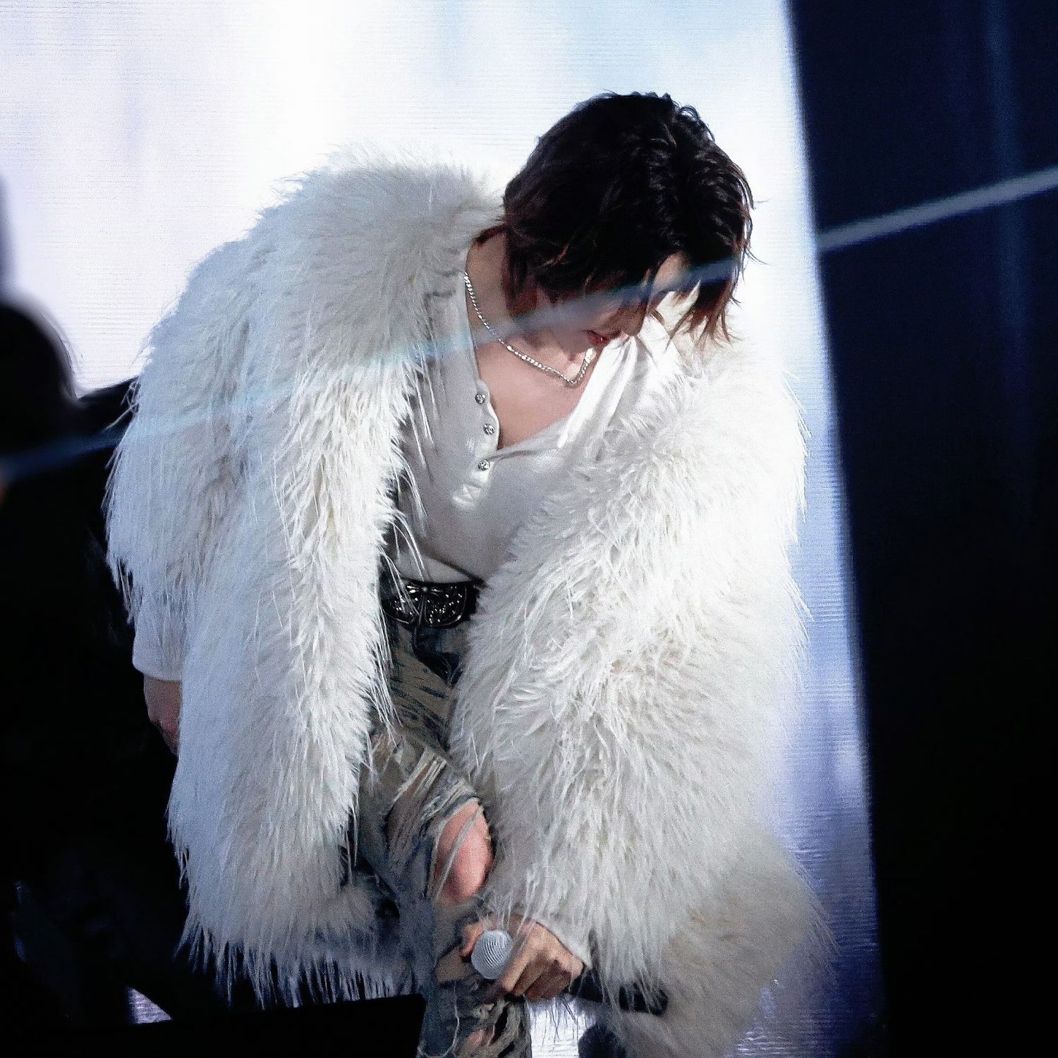 Behind-the-scenes cut of The 8 (SEVENTEEN)