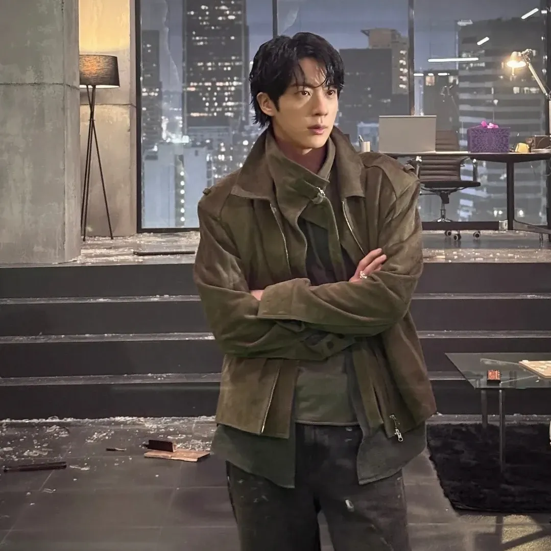 A moment captured by Jin (BTS)'s fan