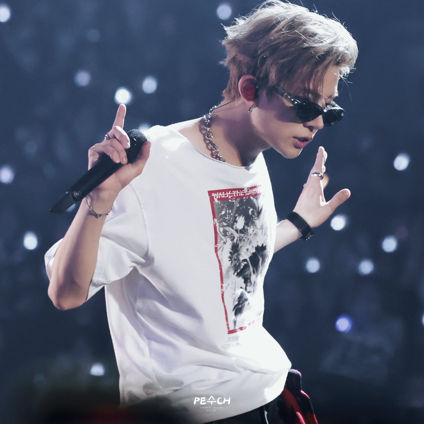 ヒスンの舞台裏ショット