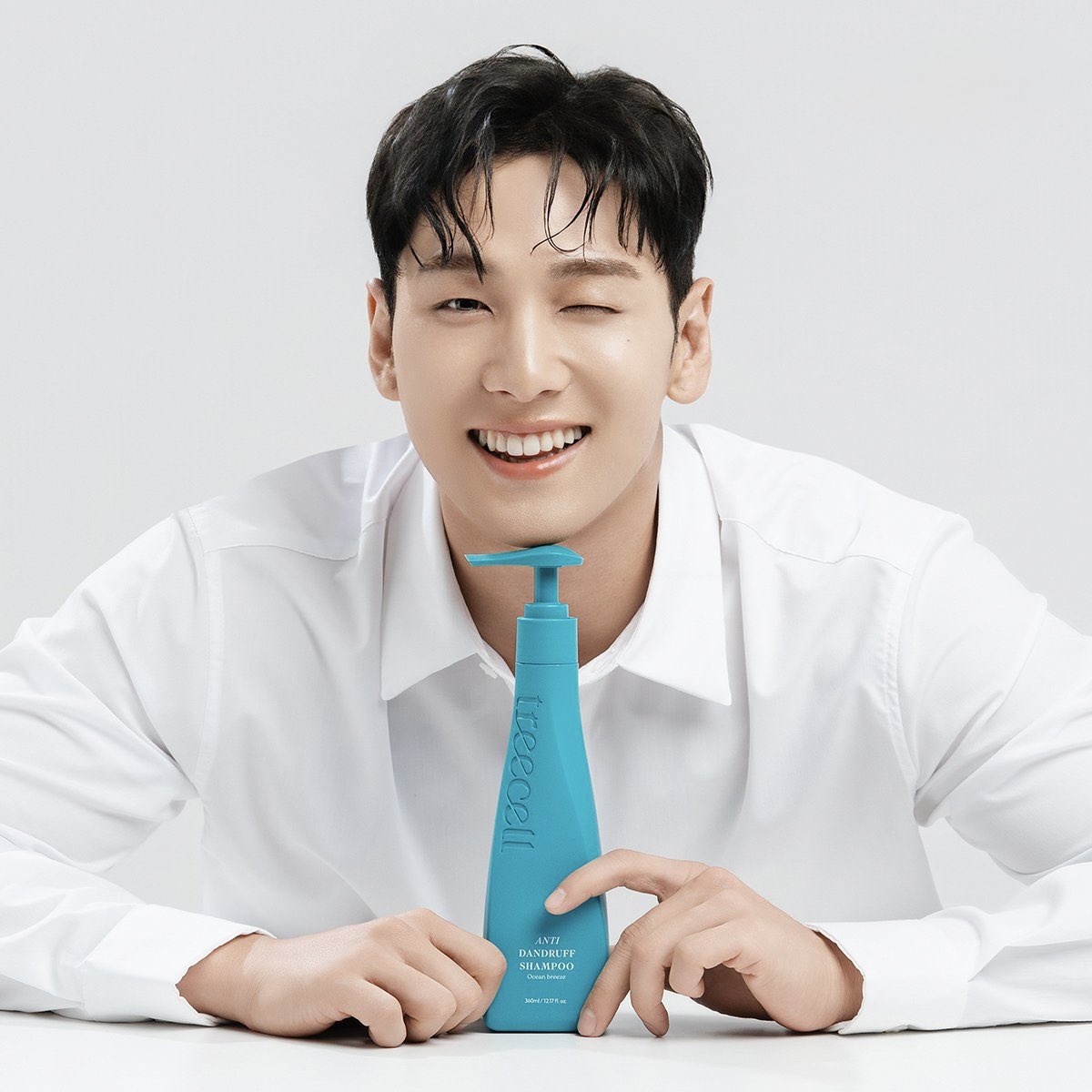 A moment captured by Baekho's fan