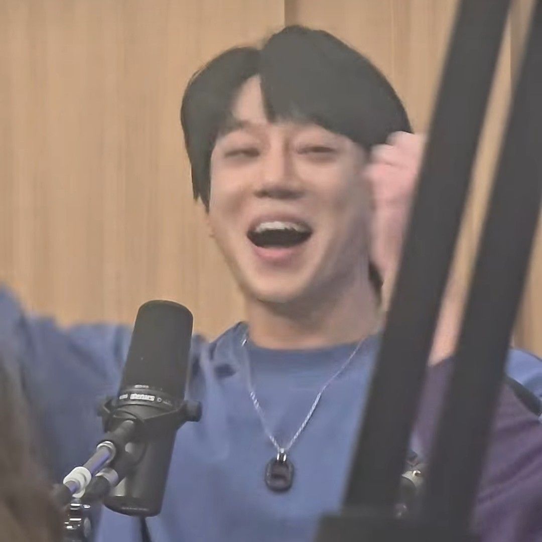 Recent activity shot of Hwang Chiyeol