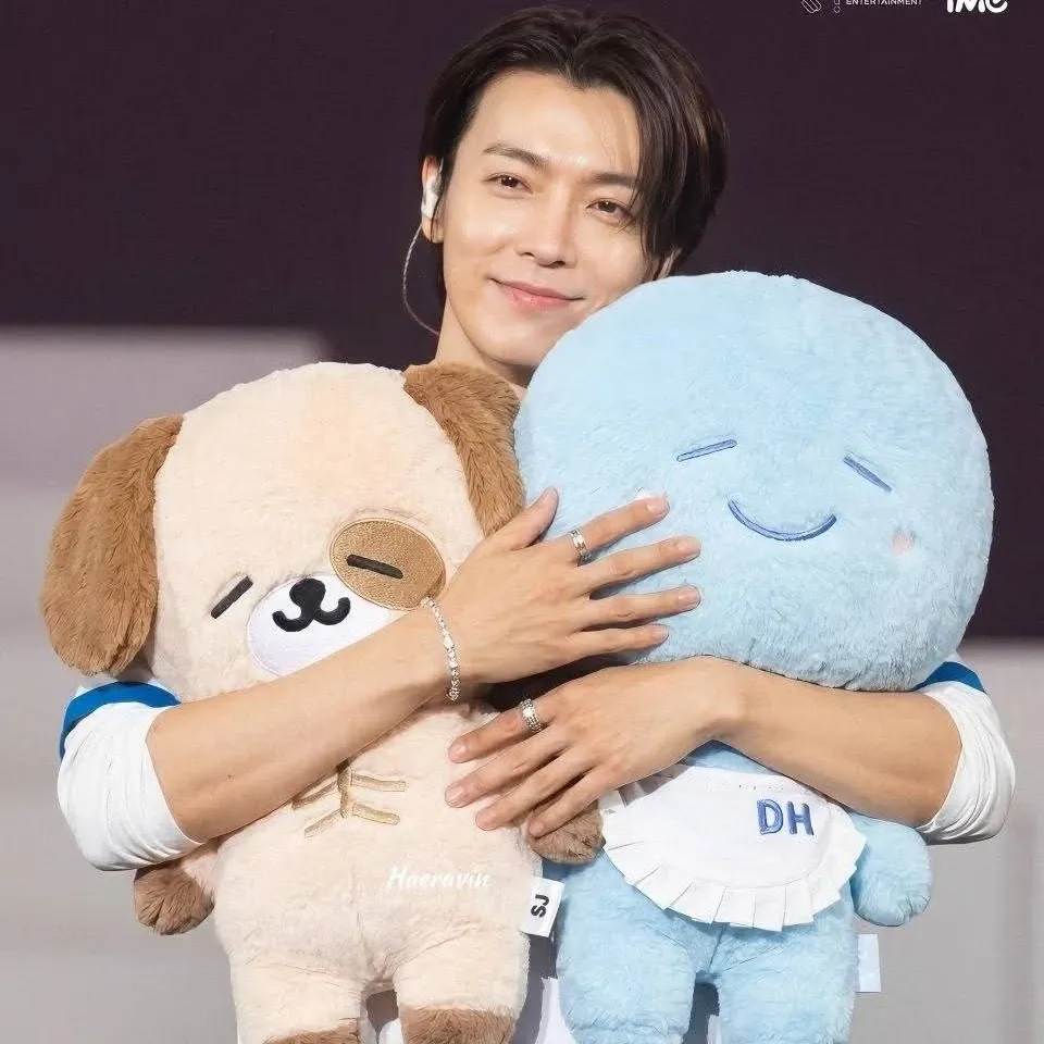 Foto terbaru Donghae (Super Junior)