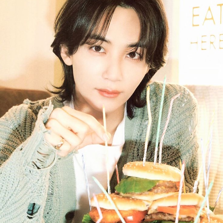 Recent activity shot of Jeonghan (SEVENTEEN)