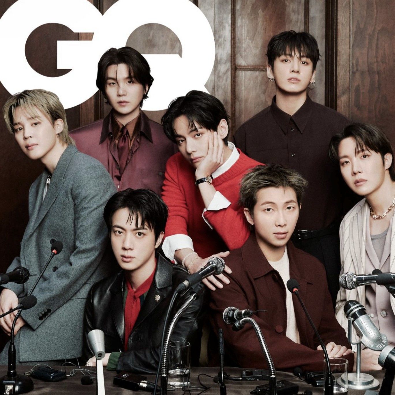 뷔 (방탄소년단)의 최신 사진