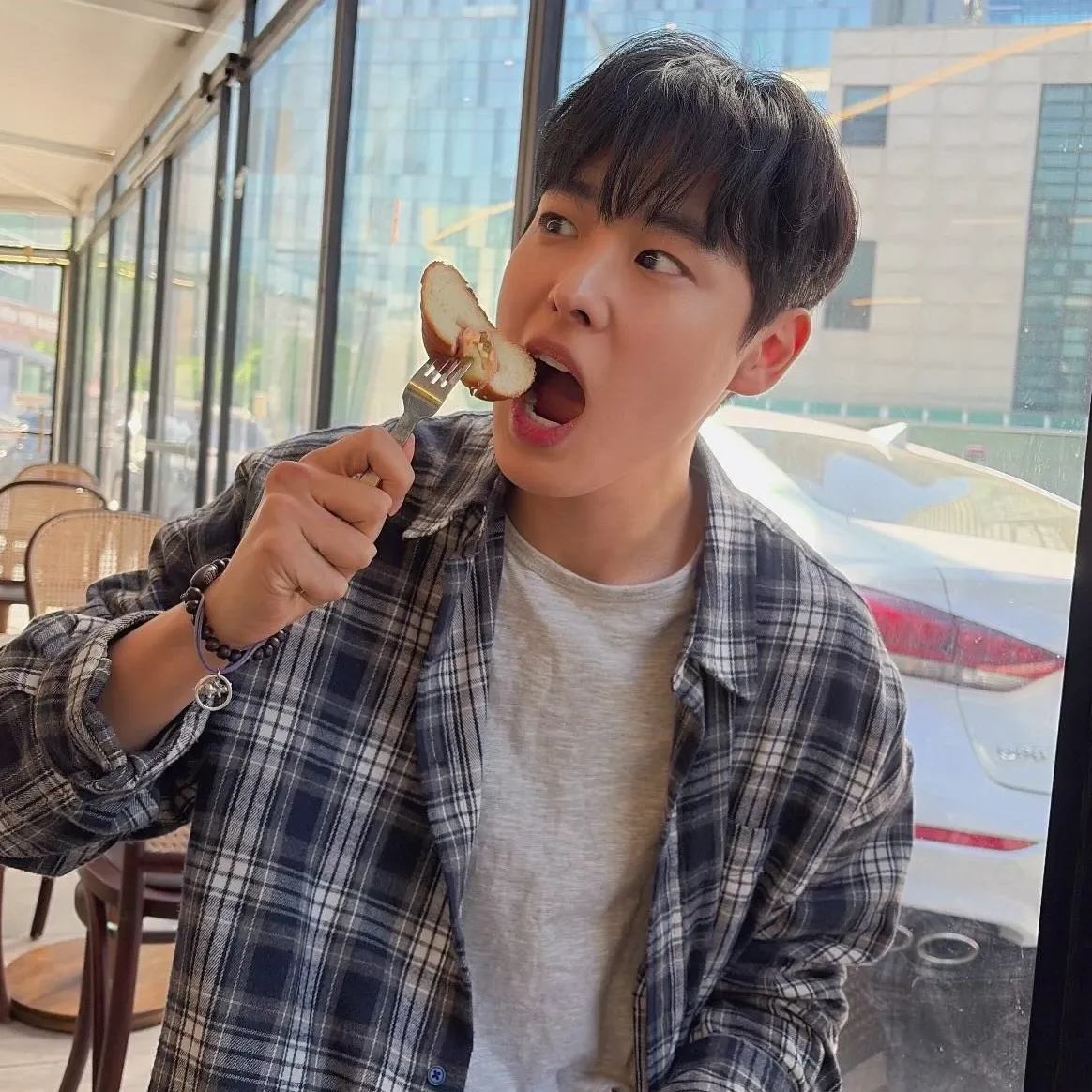 Recent activity shot of Choi Byungchan