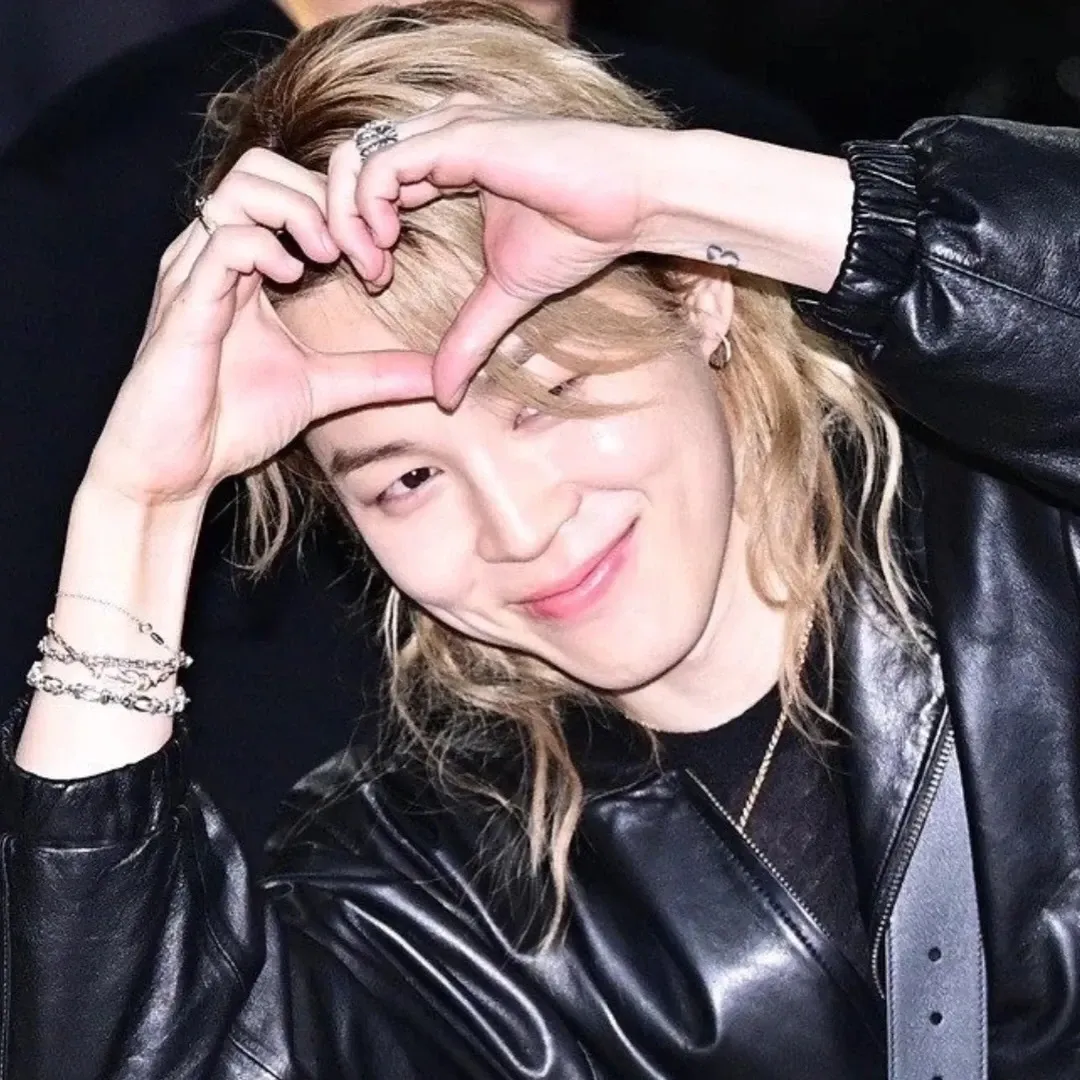 Momen yang diabadikan oleh penggemar Jimin (BTS)