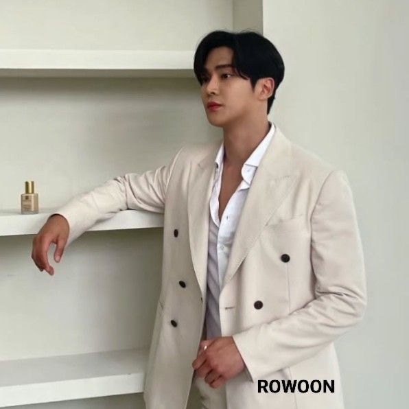 ロウンの舞台裏ショット