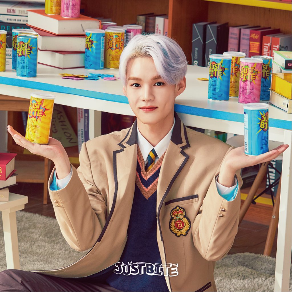 A moment captured by VICTON's fan